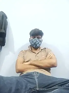 Snapshot of YourTarzan chatting on November 3, 2025, 9:10 am YourTarzan online show from November 3, 2025, 9:10 am