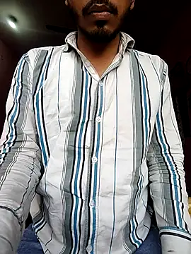 Snapshot of YourTarzan chatting on March 5, 2026, 7:48 am YourTarzan online show from March 5, 2026, 7:48 am