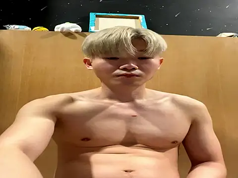 Snapshot of zachlee_69 chatting on December 1, 2025, 10:26 pm zachlee 69 online show from December 1, 2025, 10:26 pm