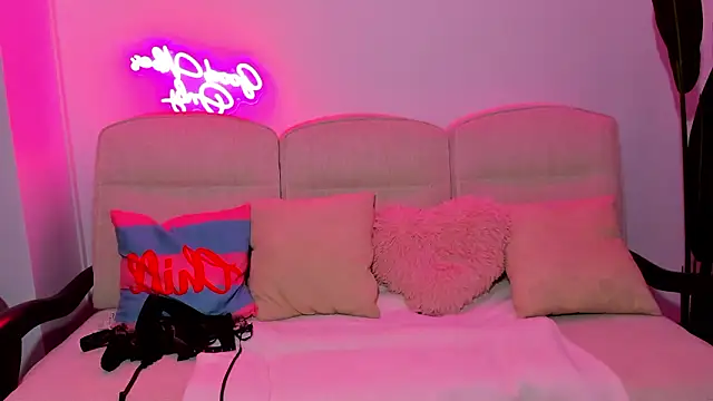 Snapshot of JessicaSky_ chatting on March 19, 2026, 8:57 pm JessicaSky online show from March 19, 2026, 8:57 pm