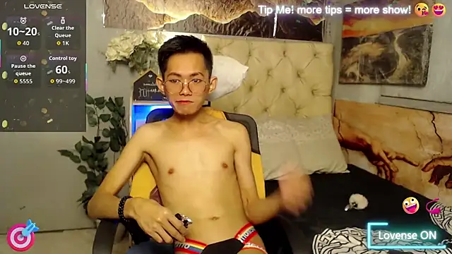 Skinny CumLoader69 online show from September 28, 2025, 1:38 pm