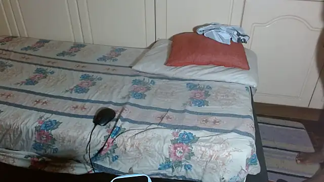 xfoxybrownxx online show from September 19, 2025, 6:41 pm