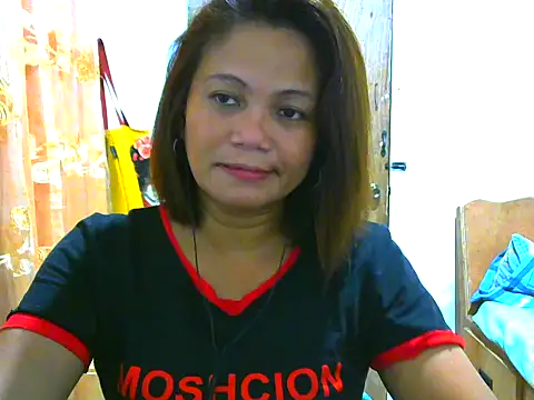 sweetcyrel online show from September 15, 2025, 8:25 am