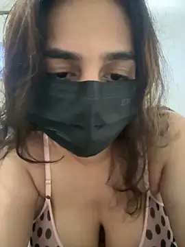 aisha1630 online show from September 11, 2025, 4:07 pm