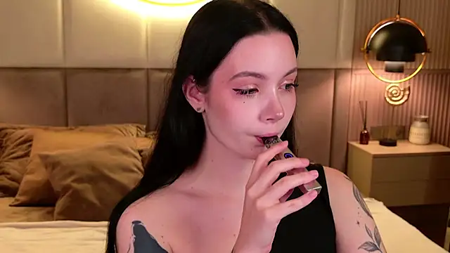 Snapshot of Goldy_Stark chatting on September 21, 2025, 8:32 pm Goldy Stark online show from September 21, 2025, 8:32 pm