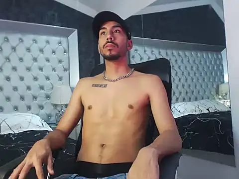 Snapshot of JhosuaCollins_ chatting on September 24, 2025, 4:32 pm JhosuaCollins online show from September 24, 2025, 4:32 pm