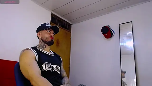 tommyblessd1 online show from June 11, 2026, 2:53 am