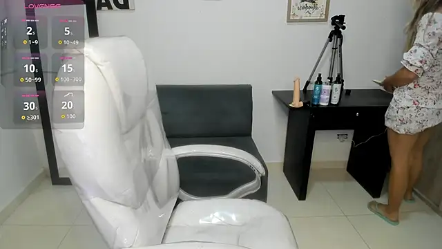 Snapshot of Aiilyn_Ds chatting on September 18, 2025, 9:44 am Aiilyn Ds online show from September 18, 2025, 9:44 am