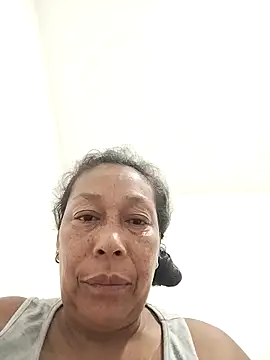 Naomi-Mature online show from May 1, 2026, 10:53 am