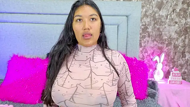 SharaRous online show from December 3, 2025, 11:52 am