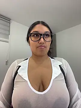 SharaRous online show from May 14, 2026, 1:34 am