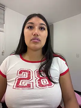 SharaRous online show from May 15, 2026, 11:56 pm