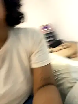 Snapshot of Rizos_hot_official chatting on September 20, 2025, 7:59 pm Rizos hot official online show from September 20, 2025, 7:59 pm