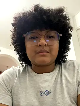 Snapshot of Rizos_hot_official chatting on October 5, 2025, 7:56 pm Rizos hot official online show from October 5, 2025, 7:56 pm