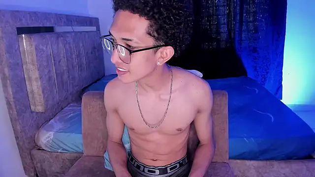 Snapshot of Cj_davis_ chatting on February 6, 2026, 7:39 pm Cj davis online show from February 6, 2026, 7:39 pm