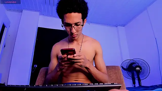 Snapshot of Cj_davis_ chatting on February 22, 2026, 12:34 am Cj davis online show from February 22, 2026, 12:34 am