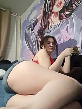 Snapshot of SophiaHarris chatting on October 13, 2025, 2:28 pm SophiaHarris online show from October 13, 2025, 2:28 pm