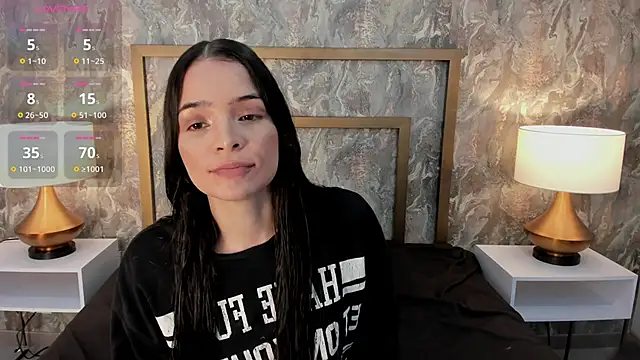 DannaBelucci online show from September 20, 2025, 12:39 pm