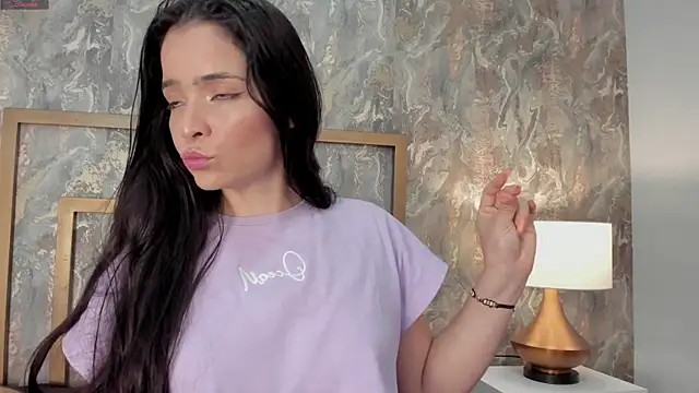 DannaBelucci online show from October 28, 2025, 2:53 pm