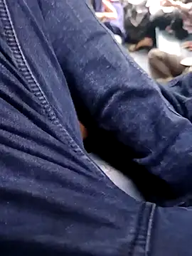 Snapshot of silverarmy5 chatting on October 3, 2025, 10:12 am silverarmy5 online show from October 3, 2025, 10:12 am