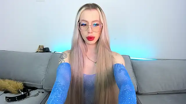 Snapshot of Sweet_Soffi chatting on October 5, 2025, 3:49 am Sweet Soffi online show from October 5, 2025, 3:49 am