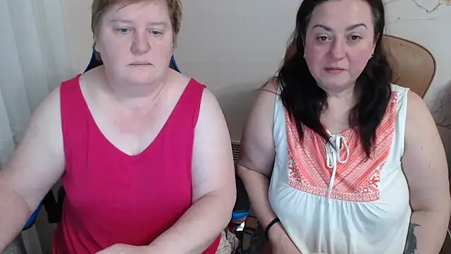 Snapshot of Bertie_Adeline chatting on February 10, 2026, 6:23 pm Bertie Adeline online show from February 10, 2026, 6:23 pm