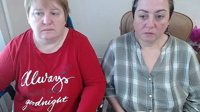 Snapshot of Bertie_Adeline chatting on February 13, 2026, 8:10 am Bertie Adeline online show from February 13, 2026, 8:10 am