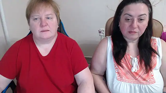 Snapshot of Bertie_Adeline chatting on February 18, 2026, 5:53 pm Bertie Adeline online show from February 18, 2026, 5:53 pm