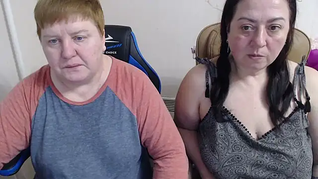 Snapshot of Bertie_Adeline chatting on February 23, 2026, 4:26 pm Bertie Adeline online show from February 23, 2026, 4:26 pm