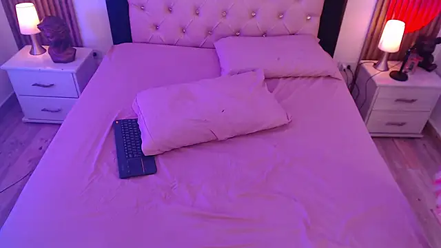 Snapshot of Red_kytty6 chatting on September 29, 2025, 8:02 pm Red kytty6 online show from September 29, 2025, 8:02 pm