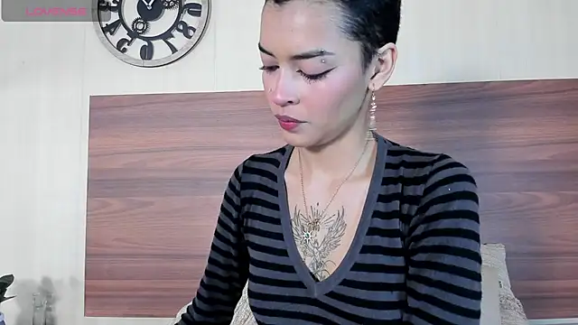 Snapshot of AnnyKitty_ chatting on October 2, 2025, 4:08 am AnnyKitty  online show from October 2, 2025, 4:08 am