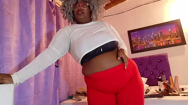 ebony NeighborMoans online show from June 13, 2026, 2:53 am