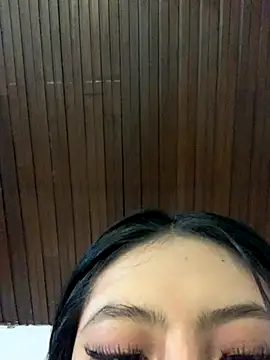 Snapshot of KloePink_ chatting on October 3, 2025, 12:46 pm KloePink  online show from October 3, 2025, 12:46 pm