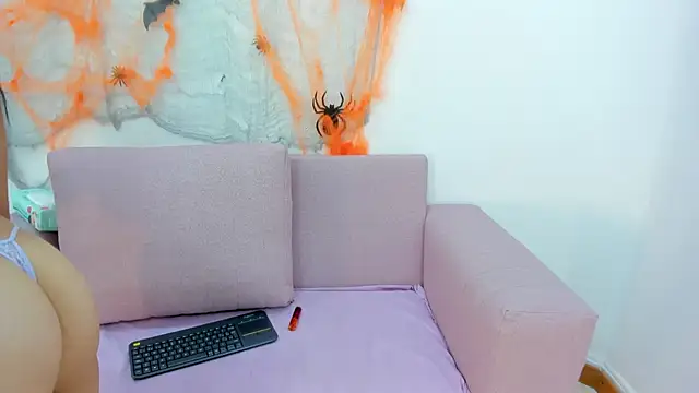 Snapshot of Zai_zuleta chatting on October 11, 2025, 12:26 pm Zai zuleta online show from October 11, 2025, 12:26 pm