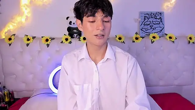 AleAurarashi online show from January 14, 2026, 2:39 am