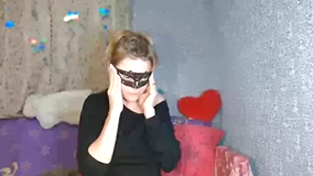 Miss Nona online show from November 5, 2025, 2:50 pm