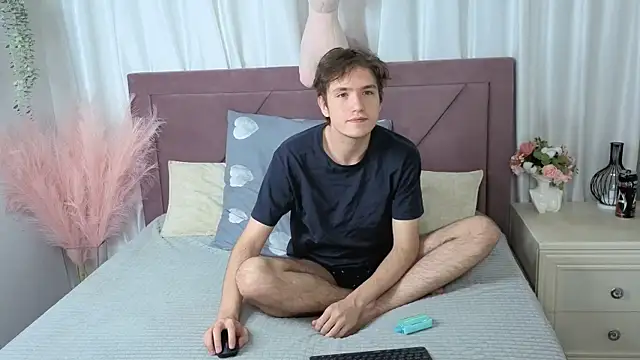 Ethan Rivers online show from October 1, 2025, 8:59 pm