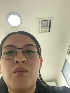 marianm29 online show from November 28, 2025, 10:23 pm