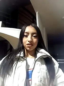 Luna Moo  online show from September 25, 2025, 4:16 am