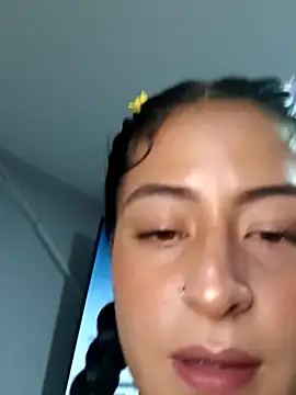 Snapshot of Valejensen0716 chatting on October 8, 2025, 4:10 am Valejensen0716 online show from October 8, 2025, 4:10 am