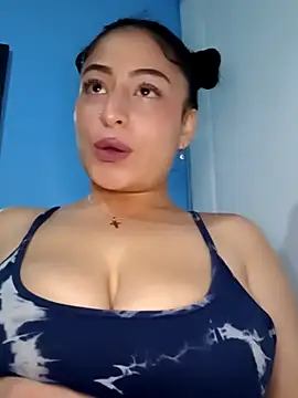 Snapshot of Valejensen0716 chatting on October 12, 2025, 7:40 am Valejensen0716 online show from October 12, 2025, 7:40 am