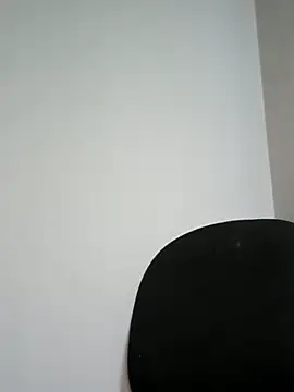 Snapshot of Valejensen0716 chatting on October 16, 2025, 6:25 am Valejensen0716 online show from October 16, 2025, 6:25 am