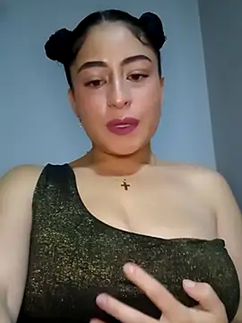 Snapshot of Valejensen0716 chatting on October 17, 2025, 6:49 am Valejensen0716 online show from October 17, 2025, 6:49 am