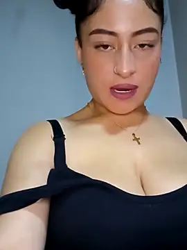 Snapshot of Valejensen0716 chatting on October 21, 2025, 5:52 am Valejensen0716 online show from October 21, 2025, 5:52 am