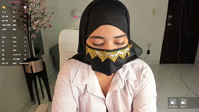 Nura azhar online show from September 11, 2025, 10:48 am