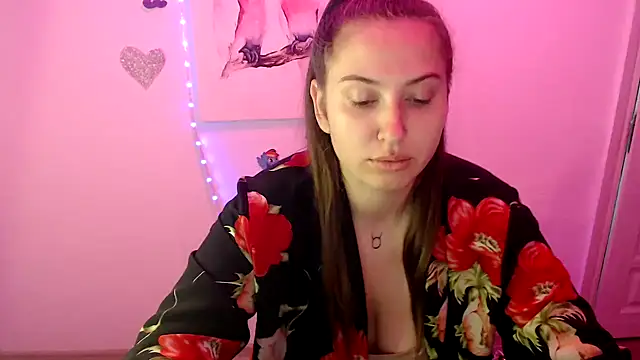Silenia XX online show from September 10, 2025, 6:13 am