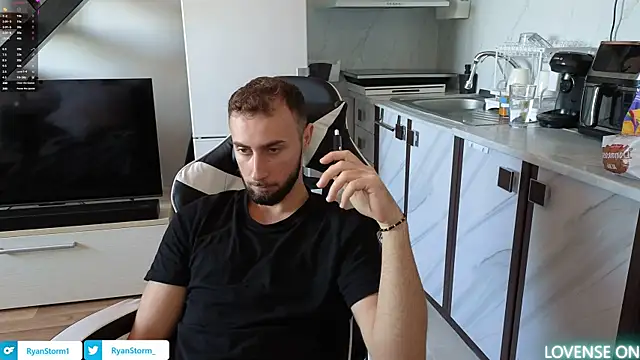 Snapshot of RyanStorm_ chatting on October 16, 2025, 9:10 am RyanStorm online show from October 16, 2025, 9:10 am