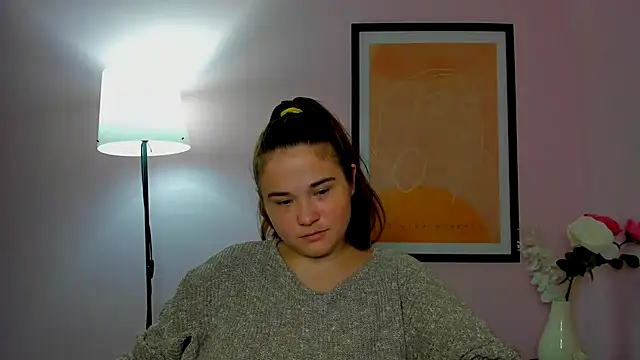 IsabellCharm online show from October 13, 2025, 7:30 am