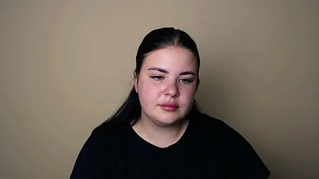 Snapshot of _Trisha_li chatting on October 9, 2025, 11:19 am  Trisha li online show from October 9, 2025, 11:19 am