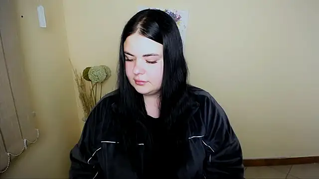 Snapshot of _Trisha_li chatting on October 20, 2025, 11:54 am  Trisha li online show from October 20, 2025, 11:54 am